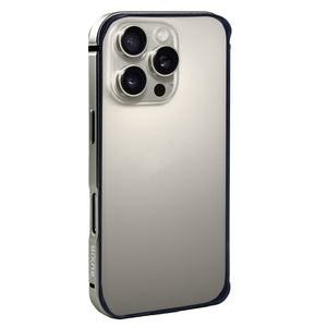 Capa protetora Rixus Crash Guard For Apple 16 Pro Max Titânio Natural