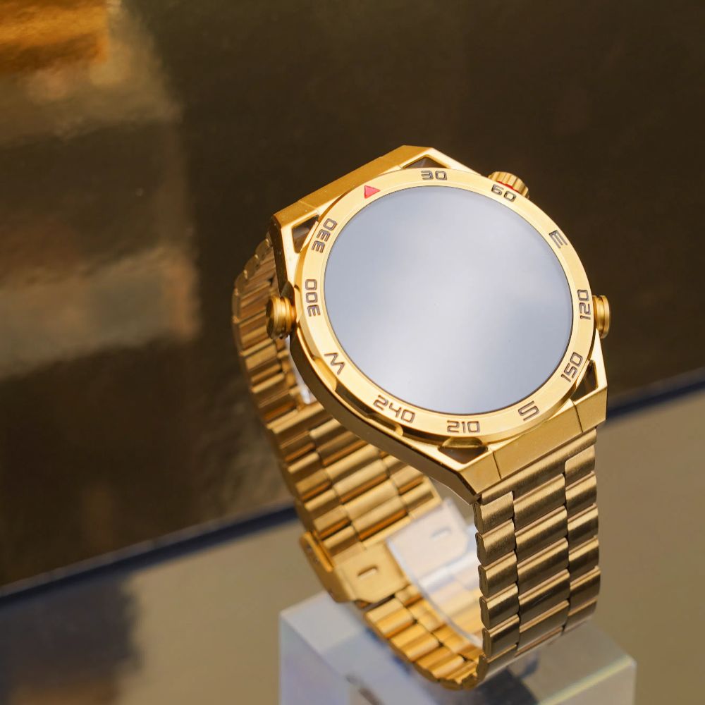 DTNO 1 DT Ultra Mate Smart Watch Silver, Gold